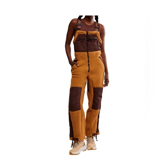 Free People NWT Hit The Slopes Overalls - Picture 1 of 5